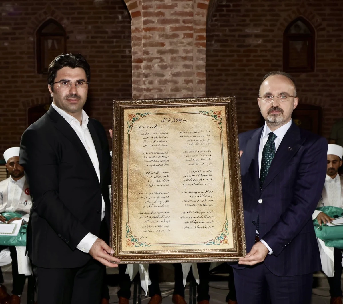 B&uuml;lent Turan, Akkoyunlu Beyliği D&ouml;neminden Kalan Kırmızı Medrese&rsquo;de İlim Buluşmasına Katıldı