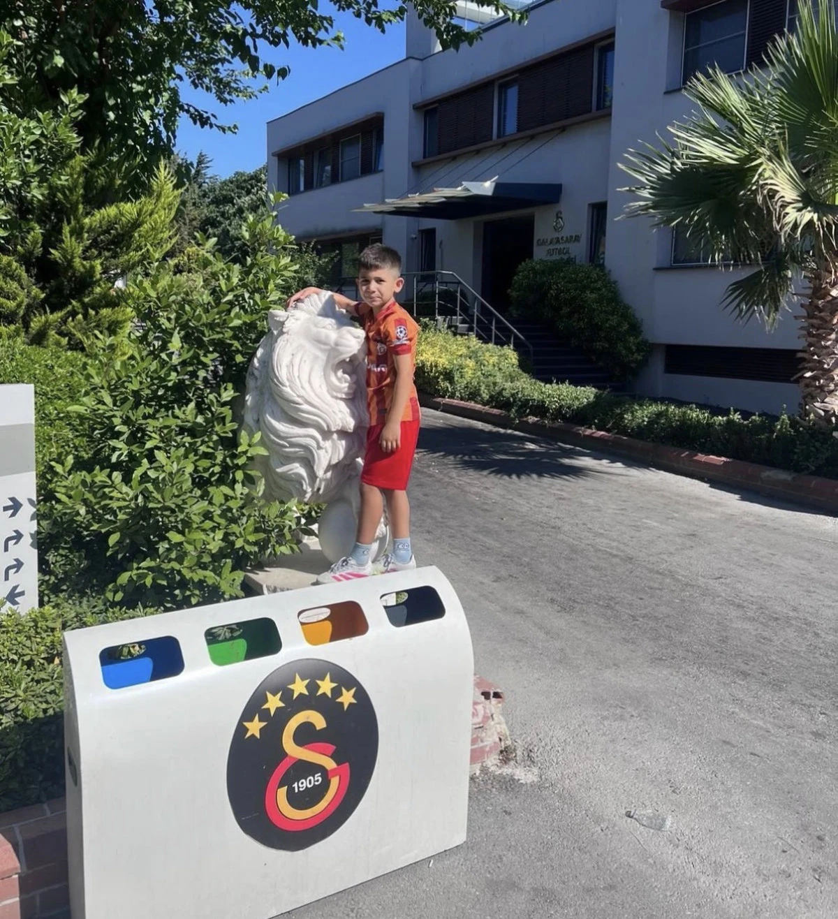 &Ccedil;anakkaleli Kadirhan&rsquo;dan B&uuml;y&uuml;k Başarı: Artık Galatasaray U8&rsquo;de!