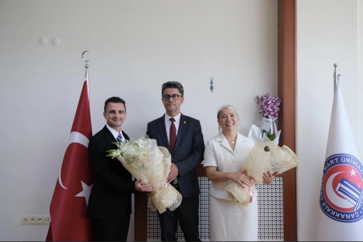 &Ccedil;OM&Uuml; İletişim Fak&uuml;ltesi&rsquo;nde Yeni D&ouml;nem: Dekanlık G&ouml;revi Prof. Dr. Onur Tatar&rsquo;a Devredildi